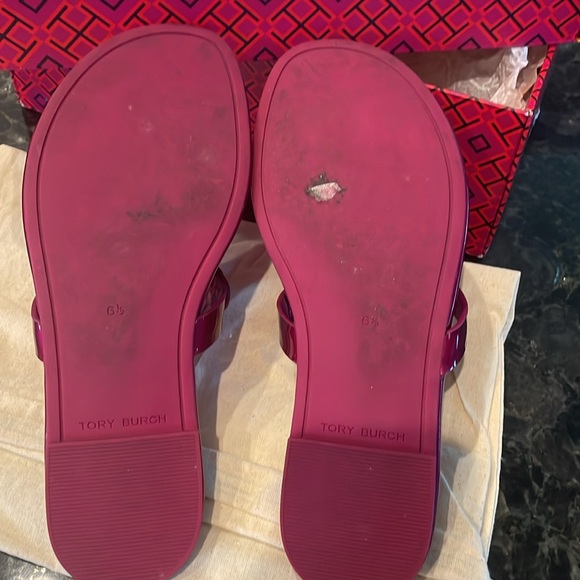 Tory Burch Miller patent soft Sandals - Picture 8 of 14